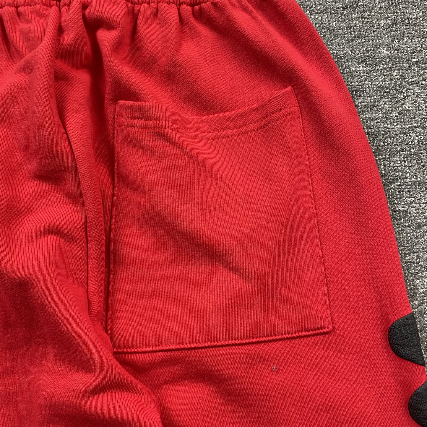 SP5DER BELUGA SWEATPANTS RED